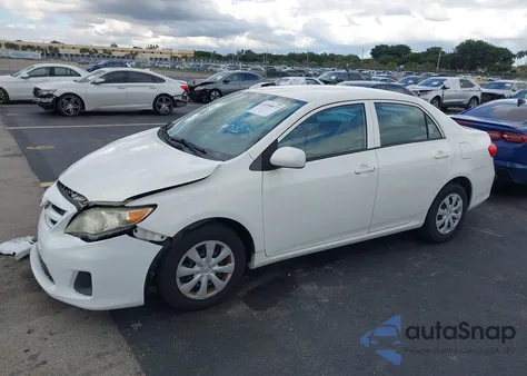 2013 Toyota Corolla L z USA, uszkodzony, nr VIN 5YFBU4EE8DP143556